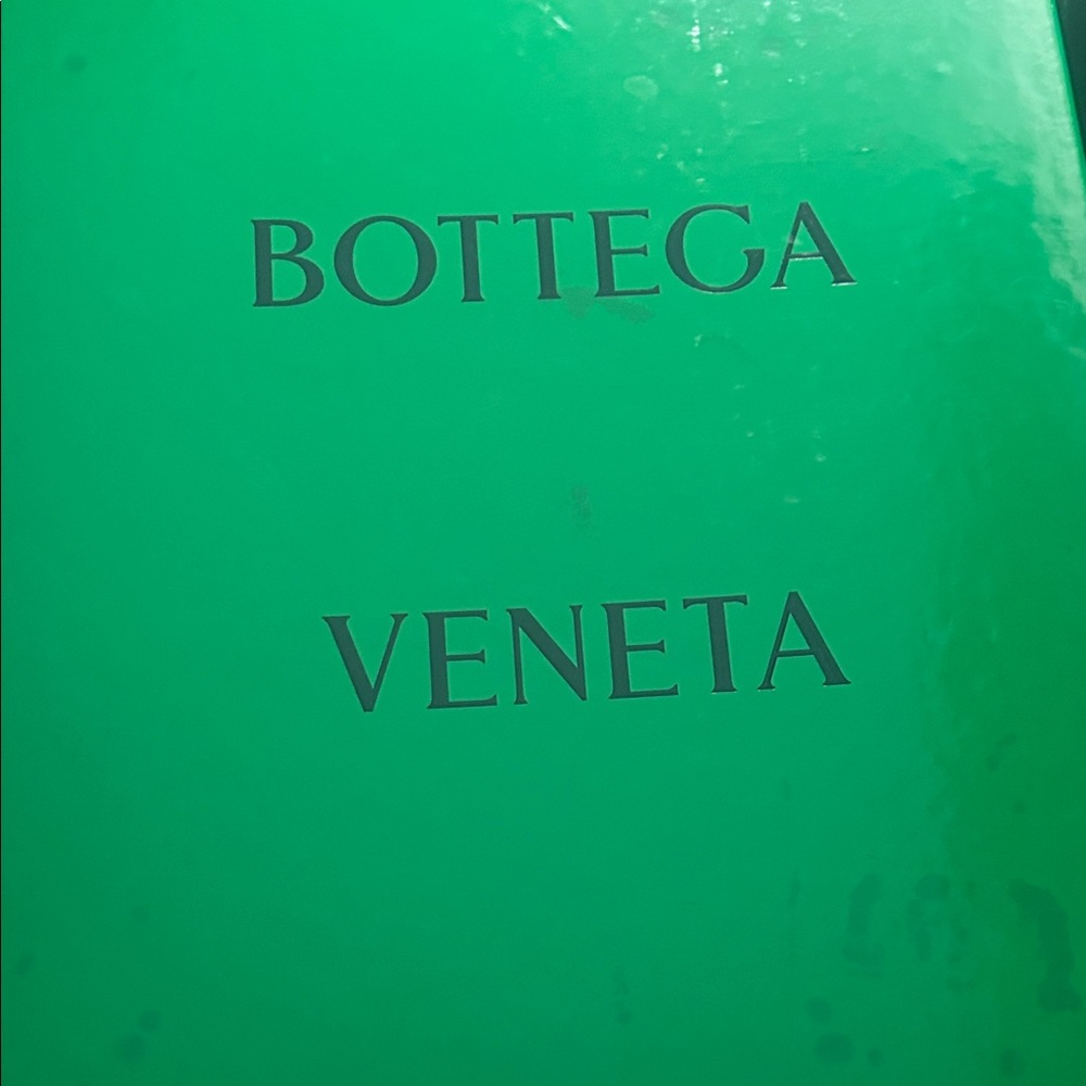 Bottega Veneta Vibrant Green Bath & Body Collection